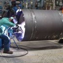 특수용접사 이미지