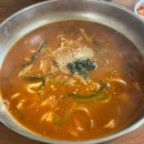 학곡다슬기장칼국수