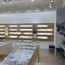 푸른안경 이미지