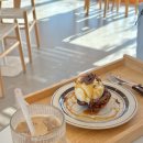 커피인생 | 영종도 구읍뱃터 커피 맛집 브런치 카페 카페구읍 인생라떼 후기