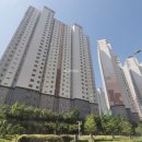 금강1차아파트 정문 앞