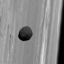 2020-11-08 마스 익스프레스에서 본 화성 위성 포보스(Martian Moon Phobos from Mars Express) 이미지