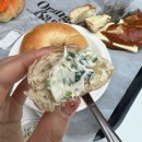 오렌지 | 수원 대형 카페 [오렌지베이글]후기 뉴욕 감성 베이글 맛집 추천