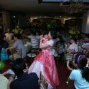 왕자한복 이미지