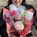 순복음금정교회 앞 버스정류장 앞 | 여의도꽃집 베이지블룸에서 동생 졸업식 꽃다발 예약 후기