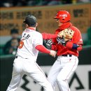 태그아웃 이미지