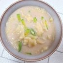 들깨수제비 만드는법 영양듬뿍 구수한 감자수제비 반죽만들기 이미지