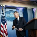 Where's Lindsey? After GOP Outcry, Graham Emerges as a Trump Defender by Catie Edmondson,The New York Times 이미지