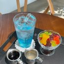 금산-50 | 고흥 금산 오션뷰 카페 추천 해변과 연결된 수제 젤리 에이드 맛집 루나50