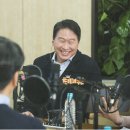 토론으로 지구 한 바퀴 이미지