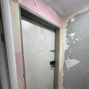 안말로 | 빌라 입구 현관문 시트지 리폼 삼성인테리어필름 SG119 그레이컬러 시공후기