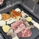 쌈앤고기 | 대전 만년동 대패삼겹 삼겹살 고기집 돈앤쌈 샐러드바
