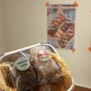 인현약국 | 을지로디저트로 구입하기 좋은 을지로베이커리 휘낭시에맛집 페인트 디저트바