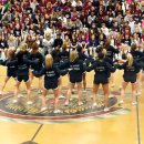 Central High Cheerleaders dance at pep rally 이미지