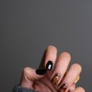 we art (nail)