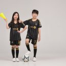 추억의 아이들 표정 | 동탄 가족사진 축구복 스포츠 컨셉 아이의 자연스러운 표정