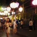 중문동 마을회관입구 앞(AN빌라 남) | [3월 다낭 두번째여행] DAY3 저녁 호이안올드타운 : 제스트리조트 셔틀이용 (투본강거리, 퍼프퍼프카페...