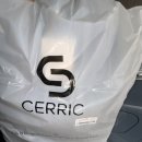 Cerric 세릭 hairy balaclava zip up
