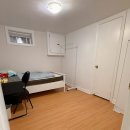 Room available now on Downtown near pape station rent from $690/month. 이미지