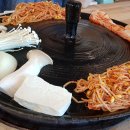 유장군솥뚜껑삼겹살 이미지