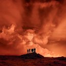 '번쩍하더니 용암 줄줄'…아이슬란드 화산 폭발 이미지