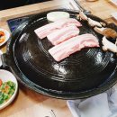 토요애솥뚜껑삼겹살