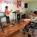 통기타 연주 이미지