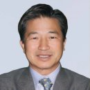 푸른솔약국 | 2025년 우리 곁은 떠난 스타들