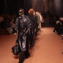 실비아 B.H.M 이미지