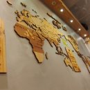 커피 마시는 코끼리 이미지