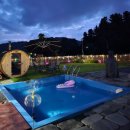 푸른뜰독채펜션 | 가평 푸른뜰 독채펜션 | 단독 수영장·찜질방·노래방기계까지 완비된 신축 펜션