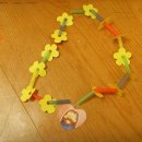 유아 꽃 목걸이 만들기 이미지