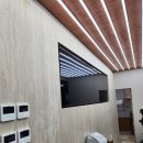 대구병원 뒤편 | 거창 TV 설치 병원 접수·수납 창구 뒤편 사이니지 2대 매립 설치 후기