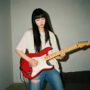 나도 통기타 연주자 이미지