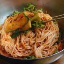 장비빔국수와 굴국밥 보쌈 이미지