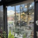 석촌고분역 2번출구 앞 이미지