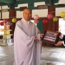 김희중 대주교, 직지사 방문해 부처님오신날 축하 이미지