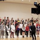 위아더월드 이미지