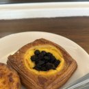 (주)타임앤로우 | 해운대 핫플 카페 로우앤스윗 로스터리, 유럽의 노천카페를 그대로 옮겨놓은 듯한 감성 카페