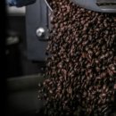 블랙업커피 이미지