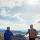 전북특별자치도 장수군 번암면 게시대 | 철쭉을 보러 봉화산