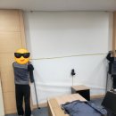 2층 회의실 | TCL 115인치 초대형 TV 2층 양중 및 시공 후기