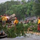 미 텍사스주 휴스턴서 폭풍으로 최소 7명 숨져 이미지