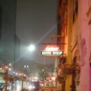 economy shoe shop 레스토랑에서.. 이미지