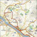 효창공원앞역 경의선숲길 입구 이미지