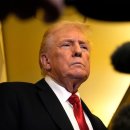 트럼프, 콜롬비아 페트로를 &#39;불법 마약 조직 지도자&#39;라고 부르고 관세 및 미국 원조 중단 발표 이미지