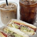 망원동 맛집 브런치 카페 그린앤피니 망원본점 방문후기