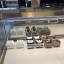 한일충전소 | 진주 혁신도시 대형 베이커리 카페 유피커피 방문후기