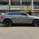 벤츠 GLC에 AMG 스타일 19인치 휠 이미지