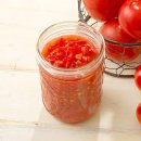 소금물과 토마토 사람을 빨리 잠들게 한다. 이미지